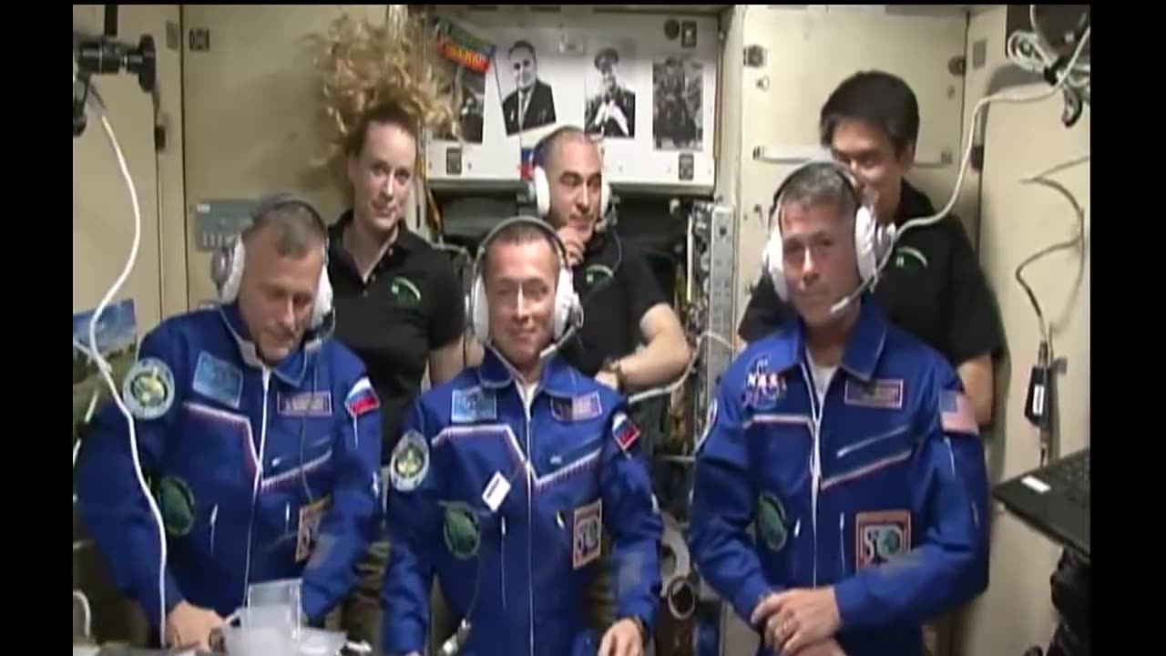 Expedition 49-50 Crew Welcomed Aboard the Space Station