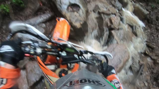 Hard Enduro Training - Kairos White Whale final section with Loop-Out