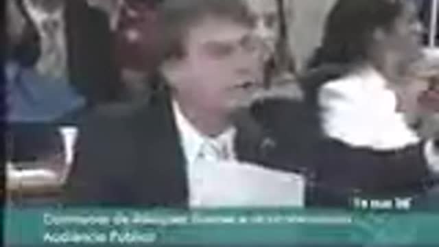 Há 2 tipos de italianos critica leniência hipócrita de recusar extradição do assassino-terrorista!