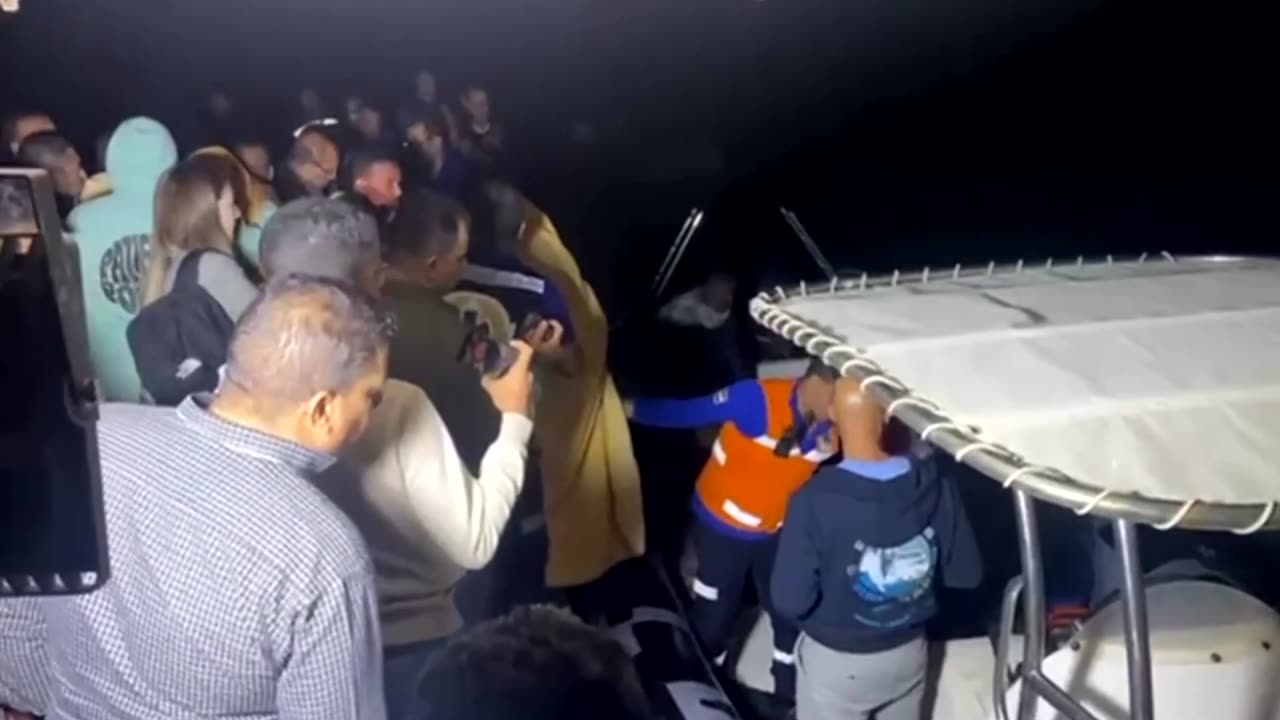 More survivors rescued after tourist boat sinks in Red Sea