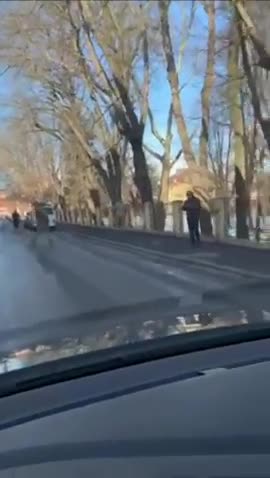 Ukrainian escapes conscription after getting assaultet and hit with a rifle. (Chernivtsi)