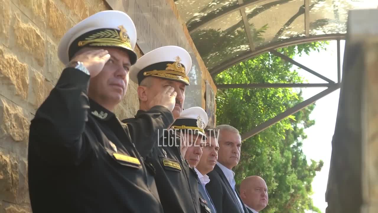 2000 mobilized from the Crimea and Sevastopol took the oath.