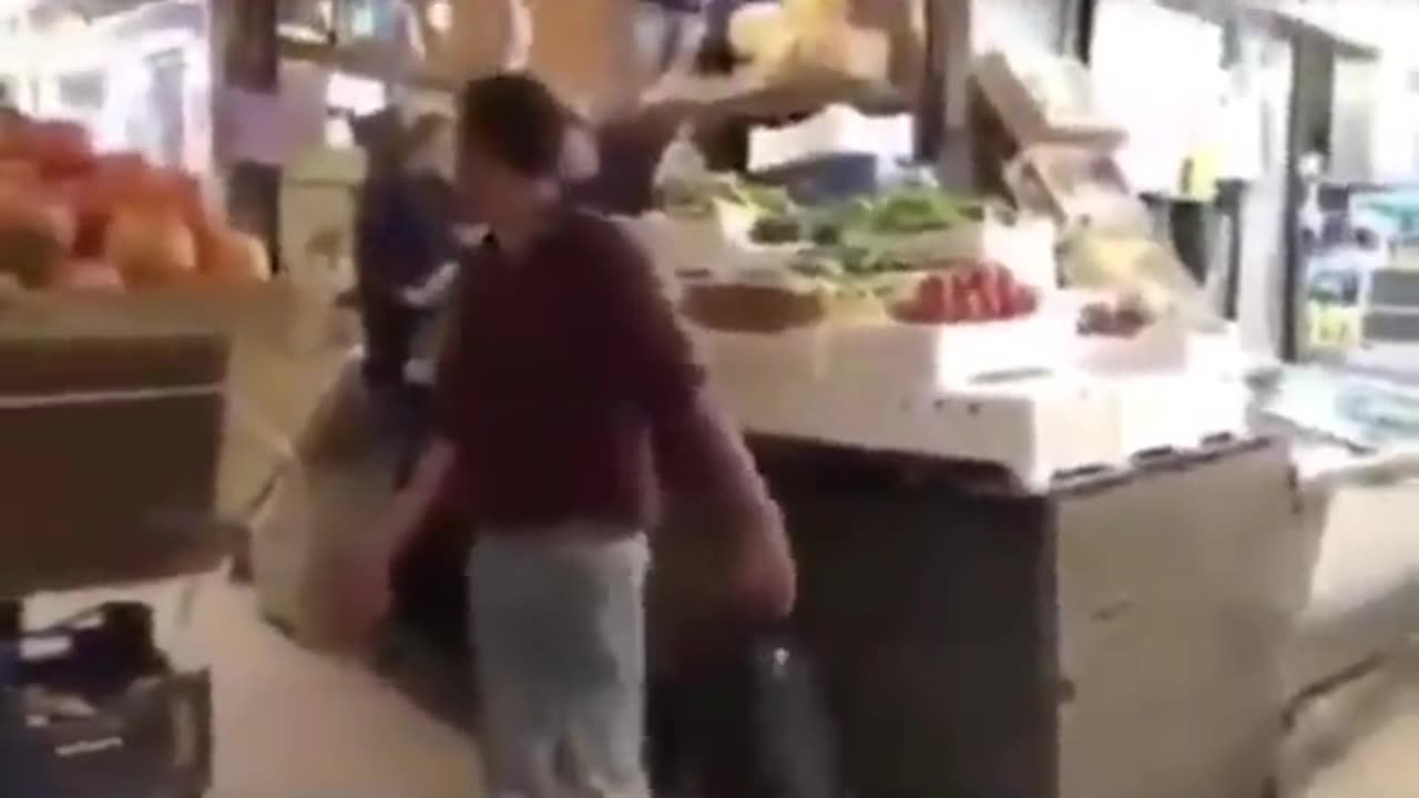 W Grocery Owner