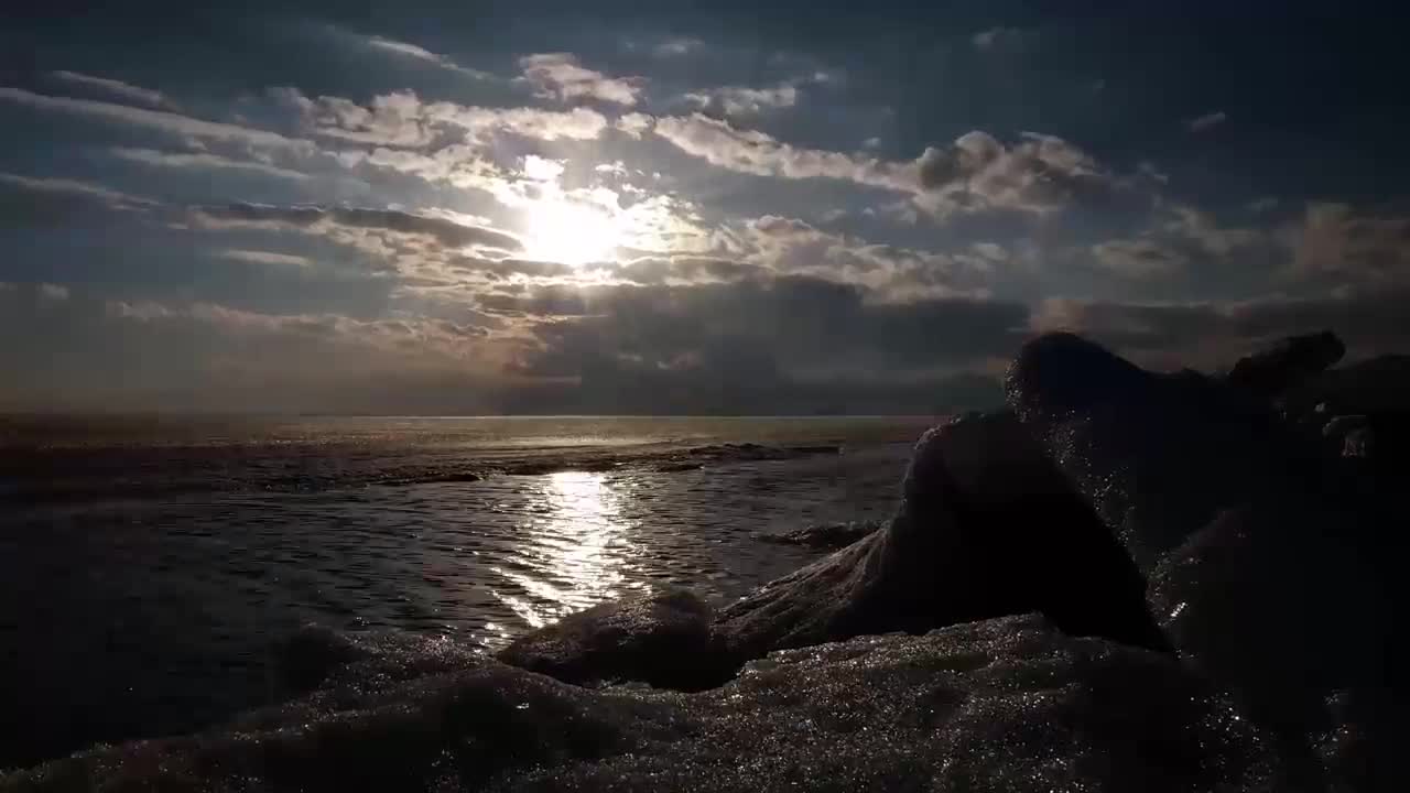 Sunrises and sunsets in Lake Ulungu, Serimu Lake