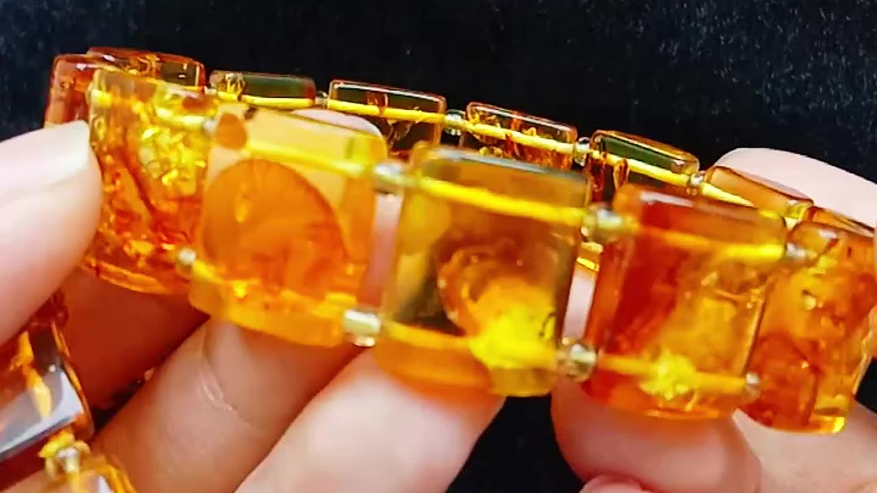 Amber bracelet Luxury jewelry Yellow Amber Genuine Baltic Amber Bracelet 20240219-01-08