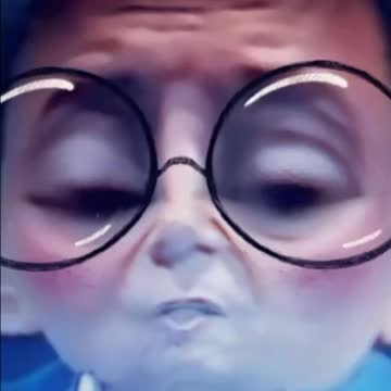 موقف ضاحك من مسرحيه البودى جاردlaughinganimatiin