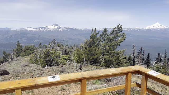 Cupola Viewpoint – Black Butte Summit – Deschutes National Forest – Central Oregon – 4K