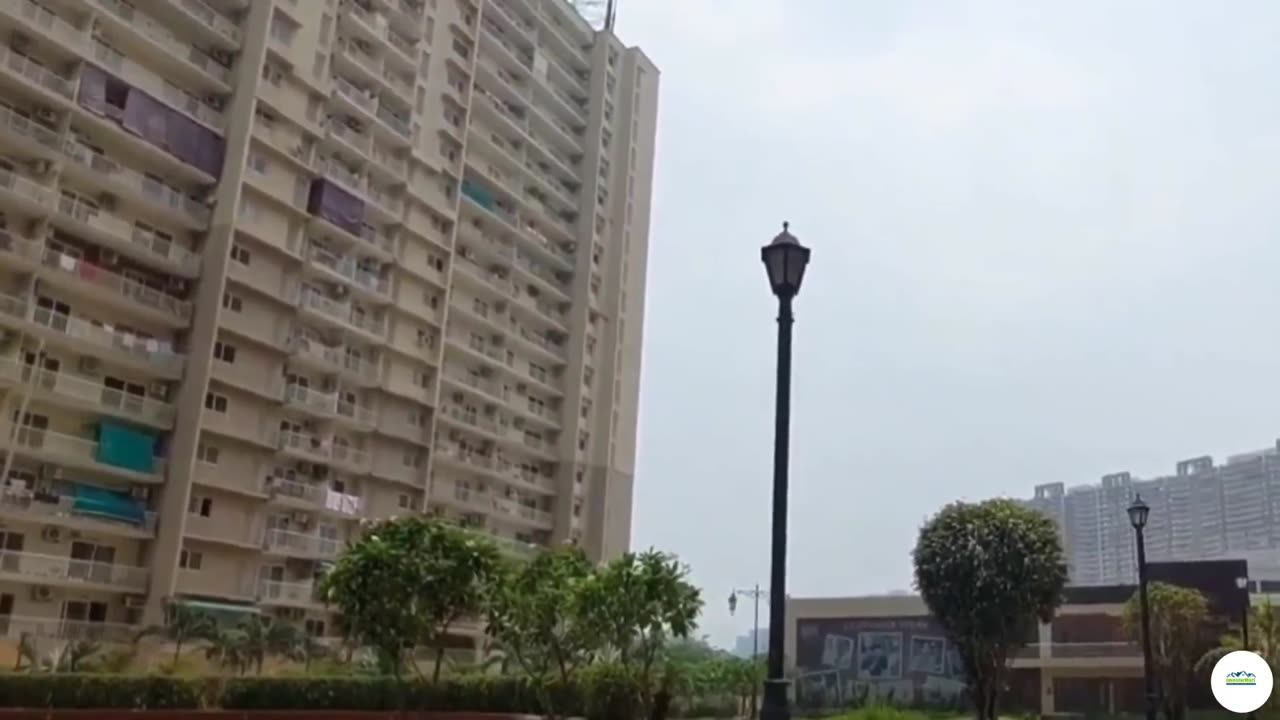 Gaur City Resale Ready to Move Home Noida Extension