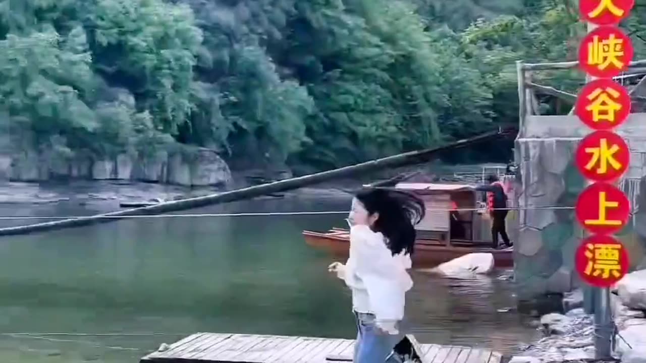 Wobbly Bridge Wonders: Laughter-Fueled Chinese Tourist Adventure