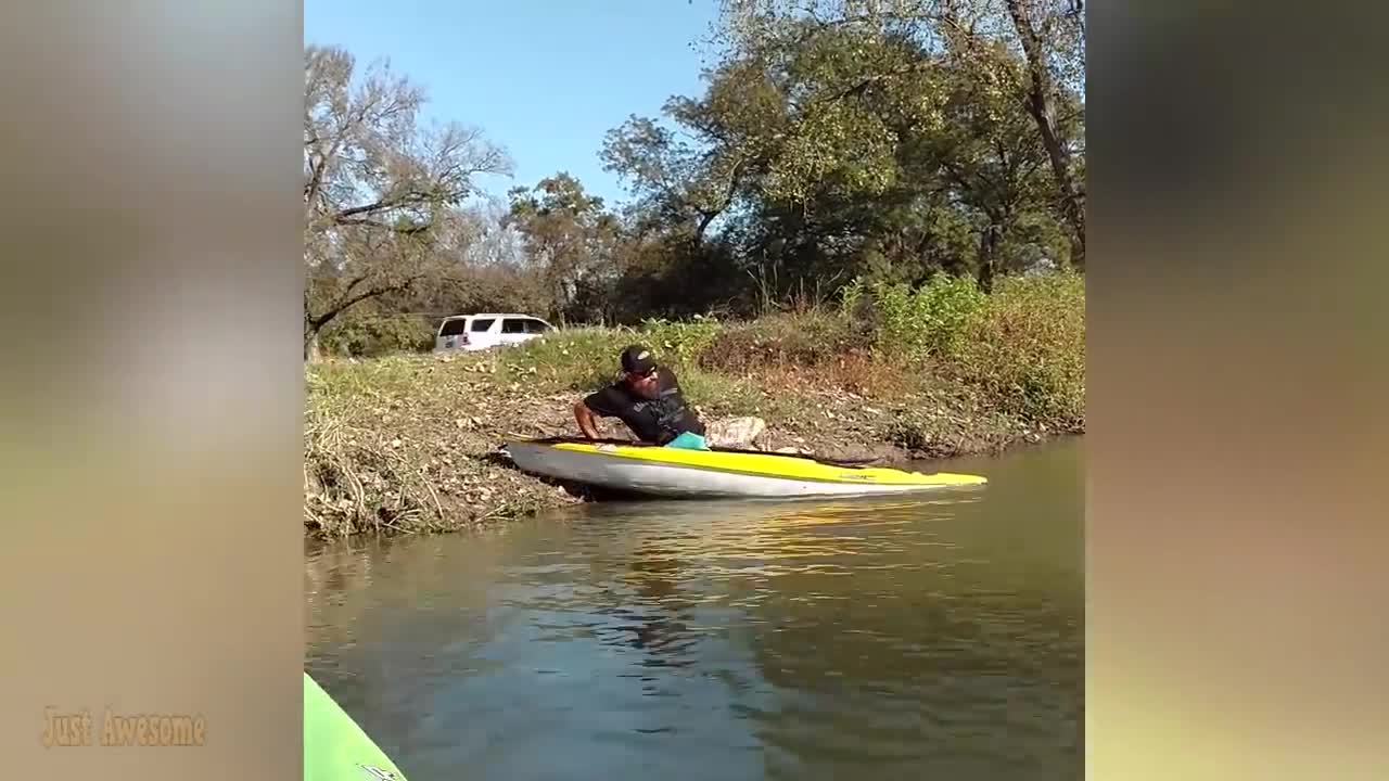 Try not to laugh- Epic summer water fail compliations 2021.