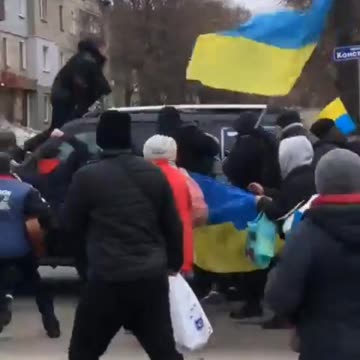 Ukraine Russia War Ukraine Citizens attack military vehicle