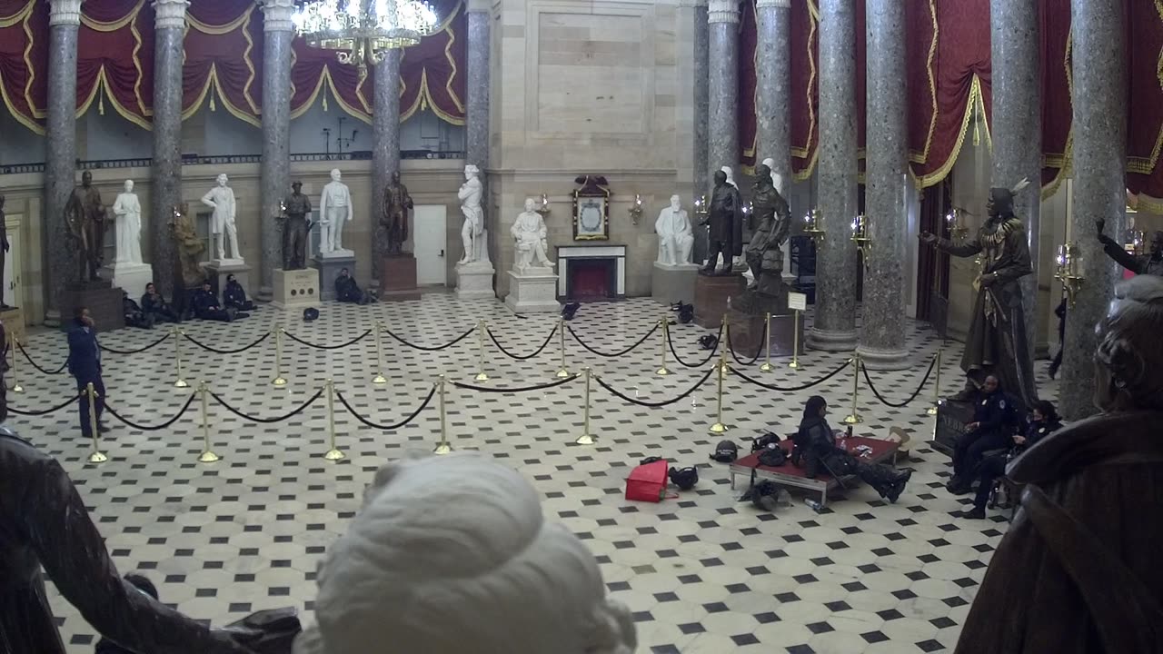 0964USCH02StatuaryHallWest_2021-01-06_22h25min15s797ms.mp4
