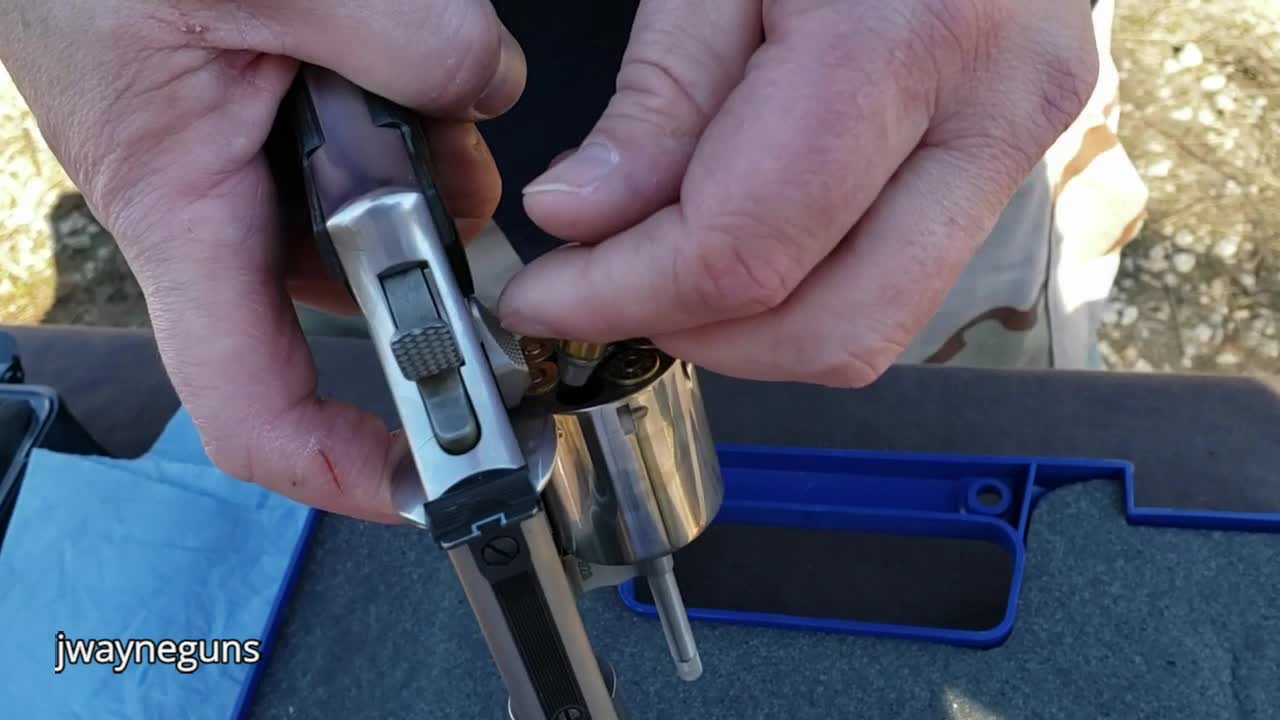 Revolveres S&W 686