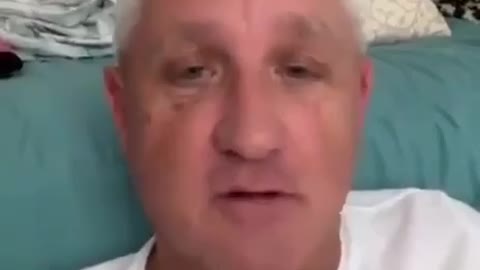 Inyectado con Pfizer explica el porqué está arrepentido.