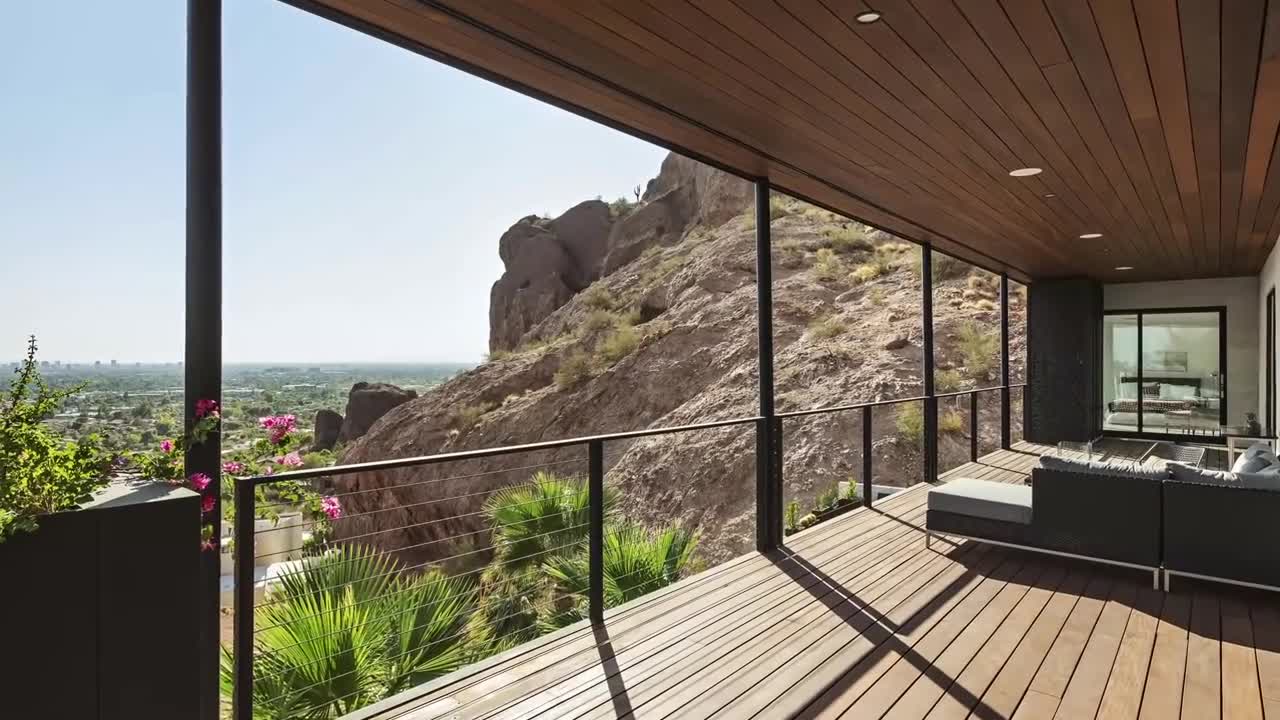 Elegant Camelback Mountain private home in Phoenix, Arizona