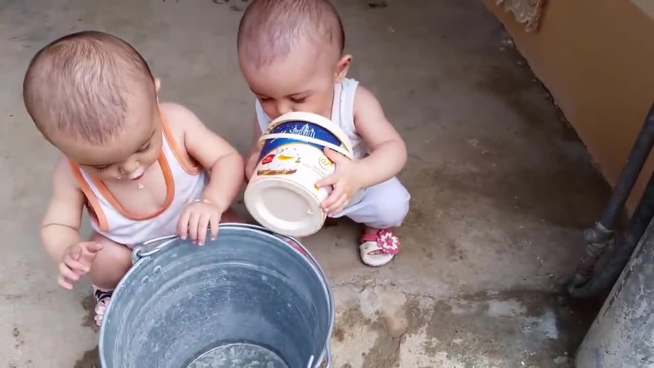 The FUNNIEST and CUTEST video you'll see today! - TWIN BABIES Adorable Moments