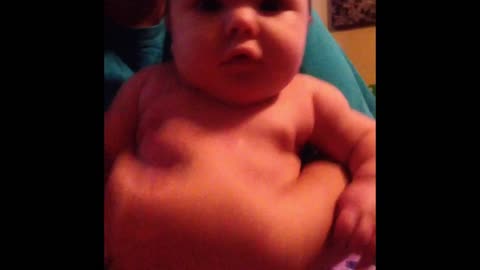 baby dancing to parody of bootylicious!