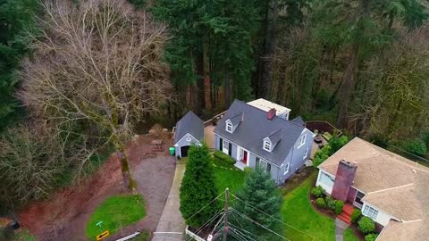 Stunning Remodeled Cape Code Home near Johns Landing
