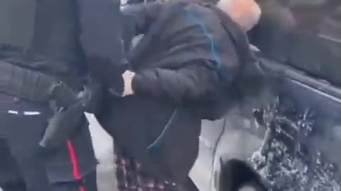 Ottawa Police arrest and take away an elderly man (language warning)