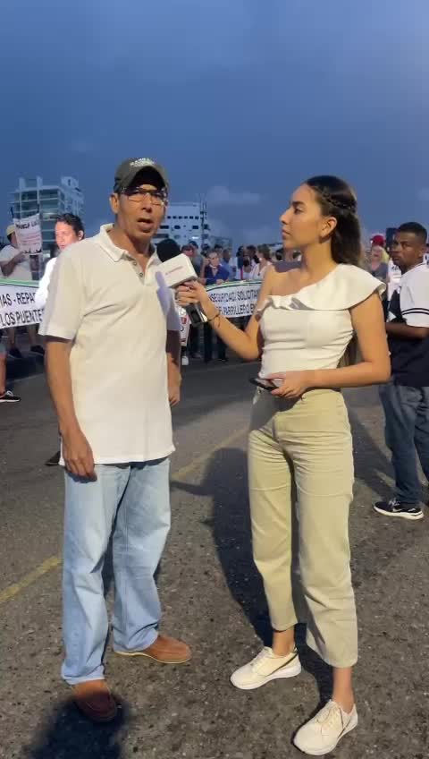 Plantón de habitantes de Manga en el puente Román