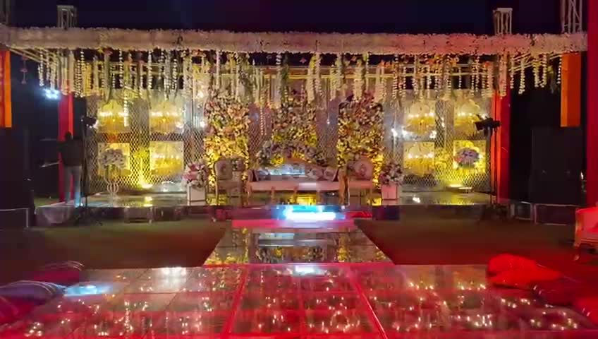 New video of wedding arrangement