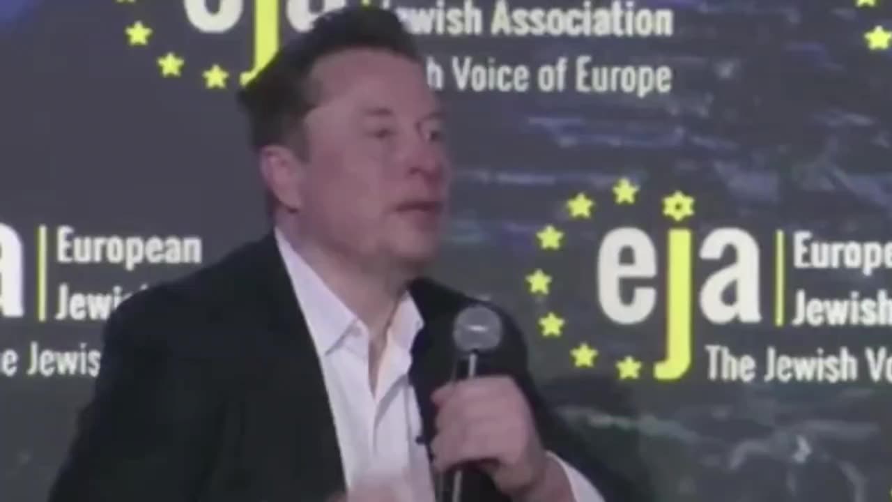 Elon Musk Rips Handful Of News Editors Deciding What's Important