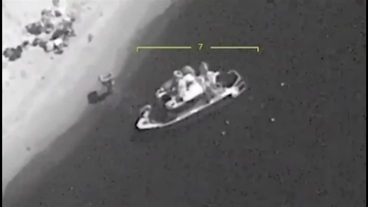 Russians try to land from Black Sea