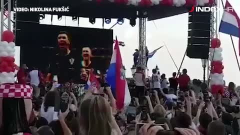 Slavonski brod: Mario Mandžukić došao pred svoje sugrađane