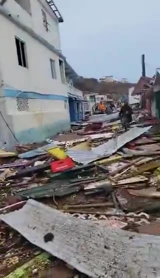 Huracán Beryl devasta el sureste del Caribe