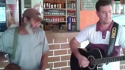 Canta muito..25/08/23.