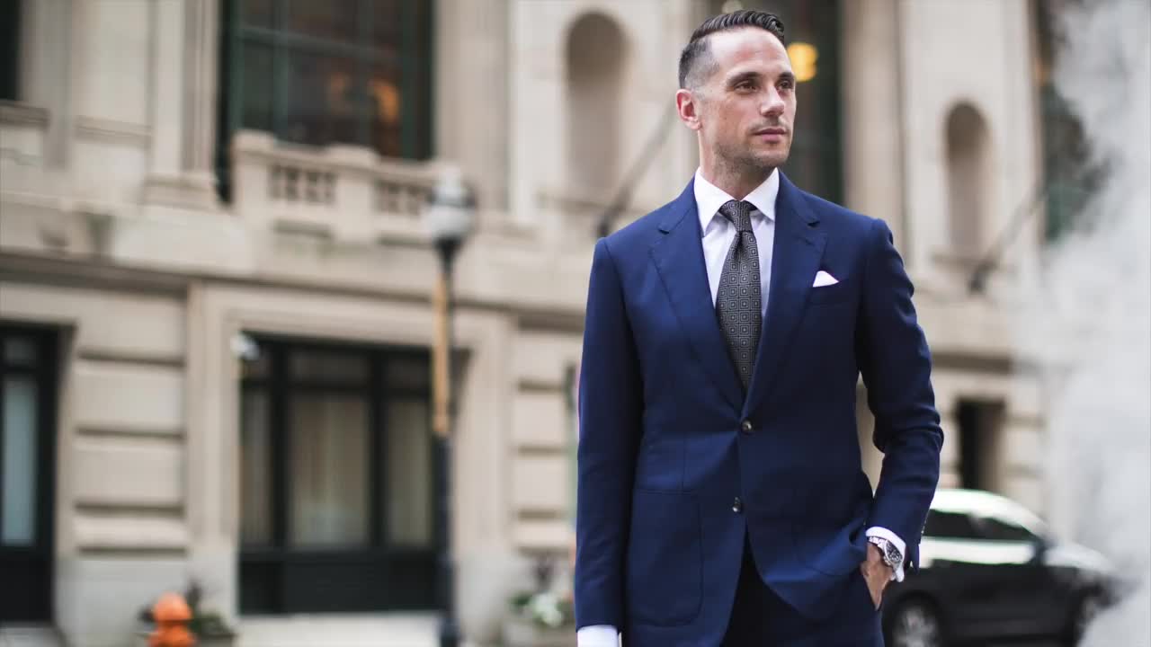 5 Ways To Wear A Navy Suit | Classic Men's Style Lookbook