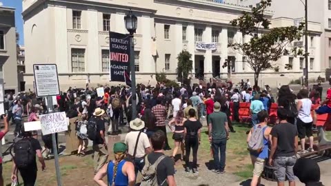 Aug 27 2017 Berkeley 1.8.0 Antifa chases another man out of park.