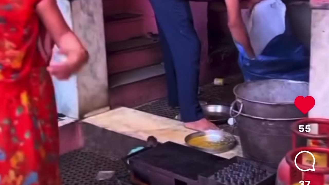 Our food is illegal in most other counties, so what’s in it that make it worst than this?🤦🏼