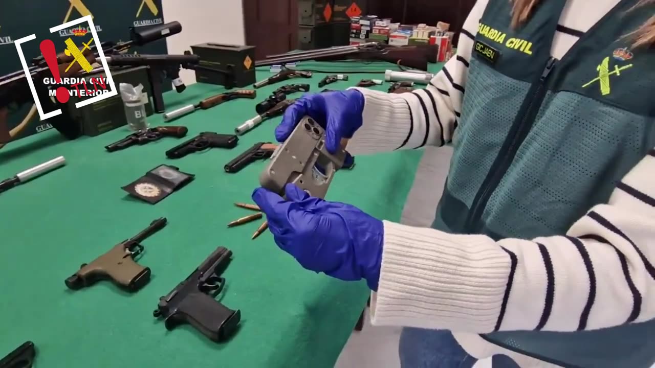 Tráfico de munición y fabricación ilegal del armas en Jaén