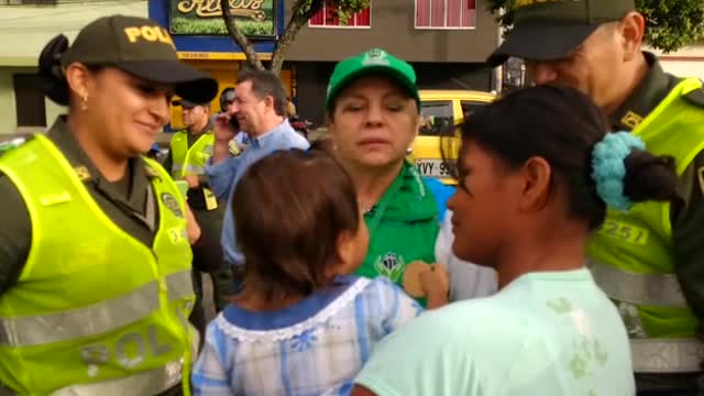 Entrega Niña Yukpa a sus padres