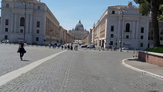 ST PETER SQUARE ROME ITALY