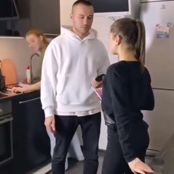 Marital and family embarrassment_Hilarious people Memes-63