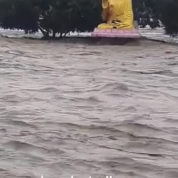 Heavy rain fall and landslide in Nepal water overflow