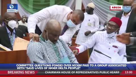 Nigerian Official Appears to Faint After He Was Grilled About Missing Funds