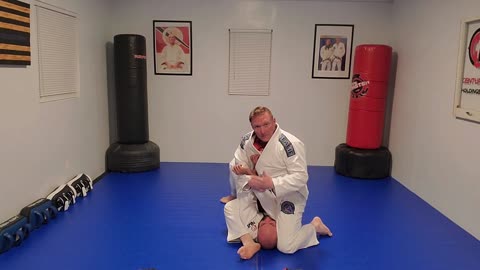 Arm submissions from the Mounted Position