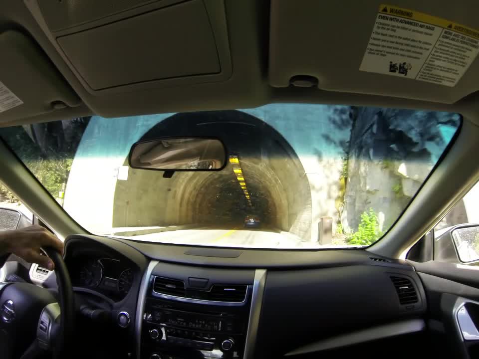Yosemite tunnel which leads to the famous tunnel view.