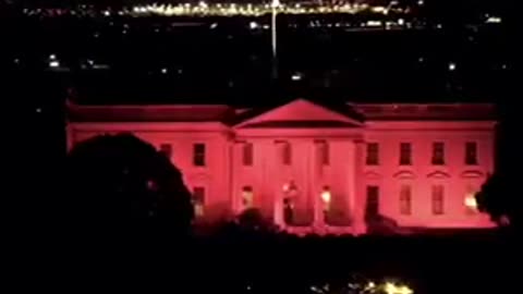 Red October는 체포의 달(9월30일 자정 백악관 전경)