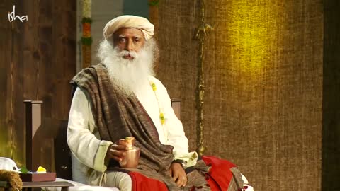 Sadhguru on the 5 tips on how to naturally cleanse the body at home