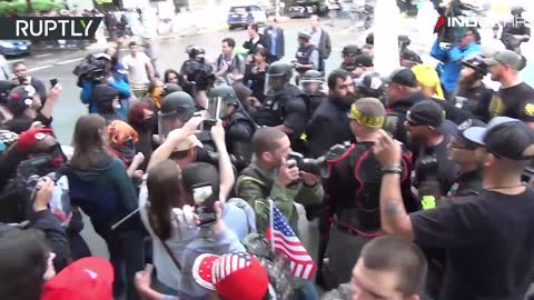 Amerika: Tučnjava između antifašista i nacionalista