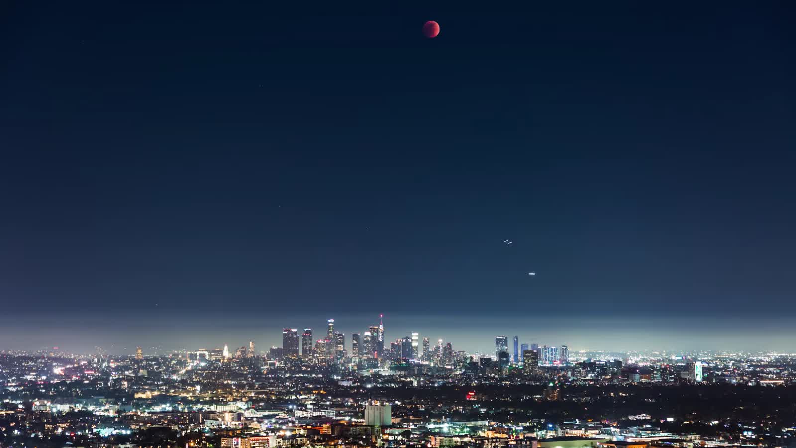 Full Moon Lunar Eclipse over the Los Angeles Skyline (May 15th 2022)