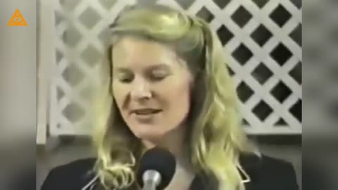 In 1997, Cathy O’Brien testified to the 95th U.S. Congress to accuse Hillary Clinton of rape.