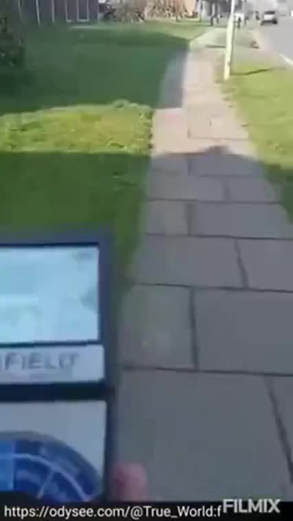 The meter screams as this 5g shit is off the scale & this shit is everywhere - uk