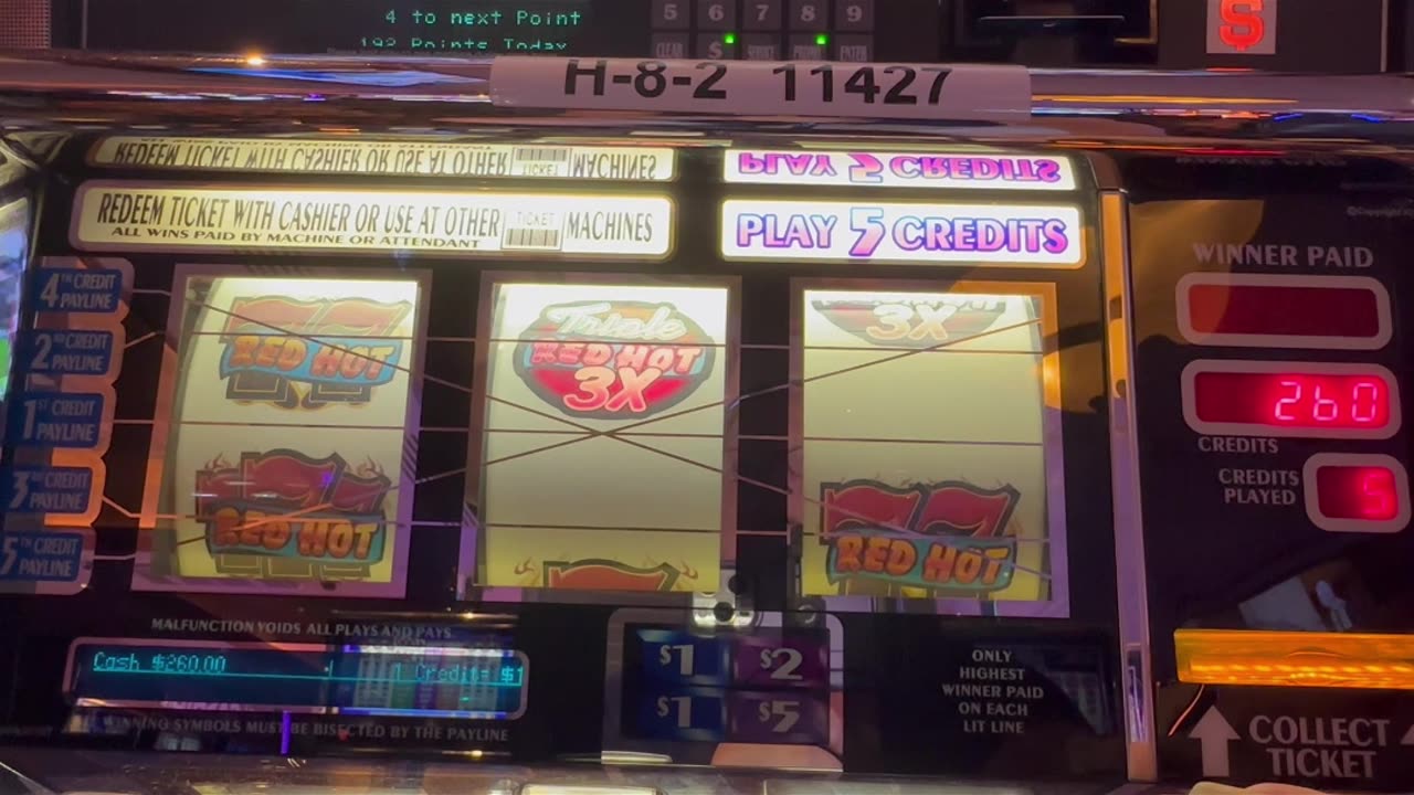 Old School Red Hot 777s for the Win 🎰😁💲