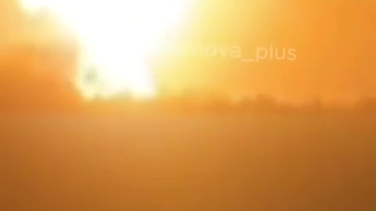 Civilian Films Massive Explosions After Drone Strikes on Transneft Oil Refinery(Bryansk,RF)