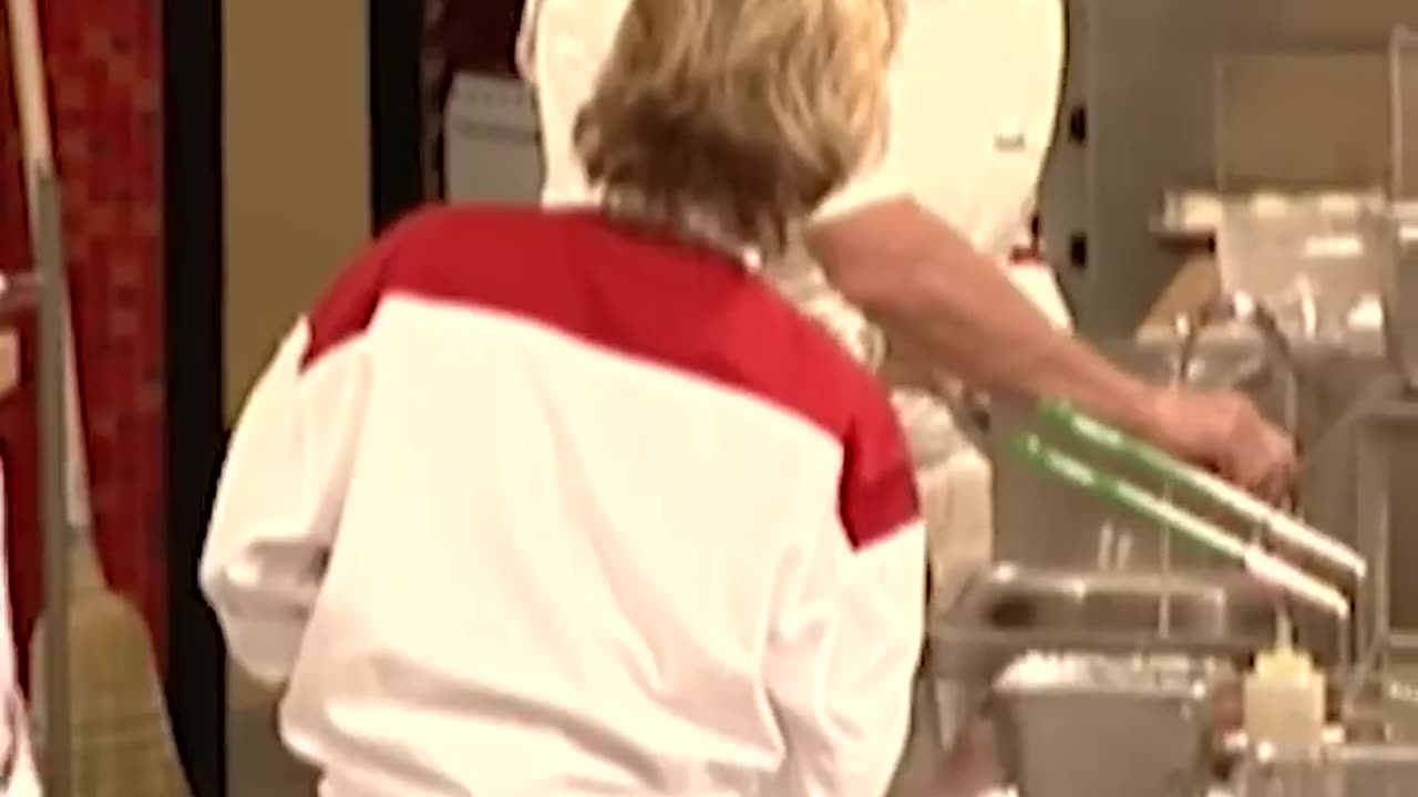 Gordon Ramsay Shows His Caring Side #HellsKitchen #GordonRamsay